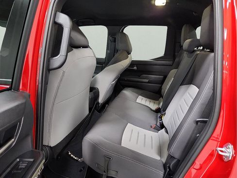 Certified 2025 Toyota Tacoma TRD Off-Road image 11