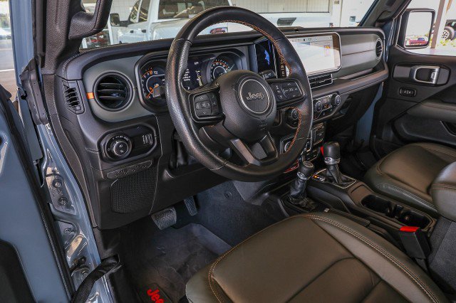 Used 2024 Jeep Gladiator Mojave w/ Steel Bumper Group AWD/4WD image 14
