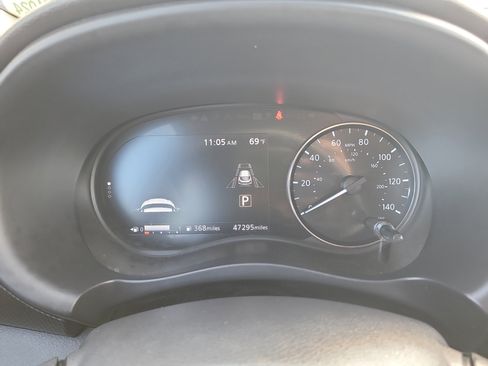 Used 2024 Nissan Kicks SV image 32