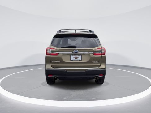 Used 2023 Subaru Ascent Touring AWD/4WD image 6