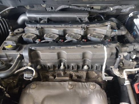 Used 2021 Jeep Cherokee Latitude Plus FWD image 30