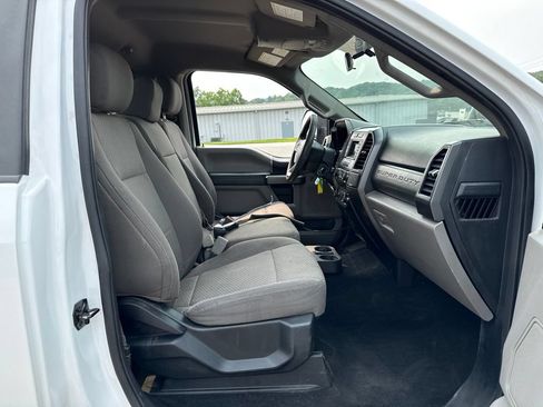 Used 2019 Ford F250 XLT w/ Snow Plow Prep Package AWD/4WD image 33