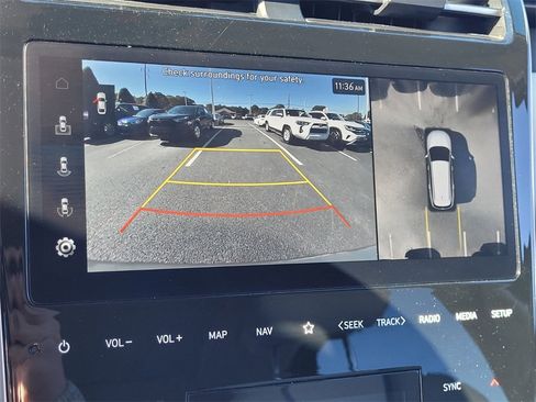 Used 2024 Hyundai Tucson Limited image 18