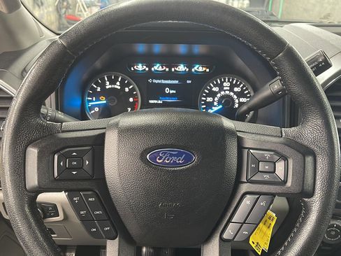 Used 2016 Ford F150 XLT w/ Equipment Group 302A Luxury image 14