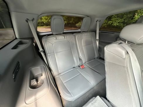 Used 2021 Lincoln Aviator Grand Touring w/ Elements Package Plus AWD/4WD image 18