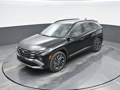 New 2026 Hyundai Tucson Limited image 24