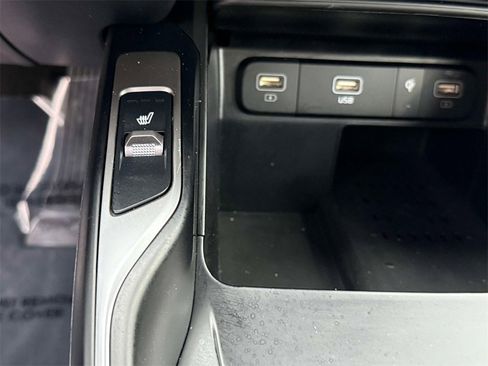 Used 2023 Kia Sorento EX image 26