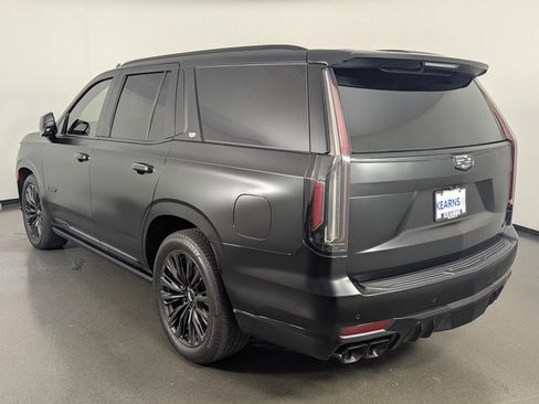 Used 2023 Cadillac Escalade V image 6