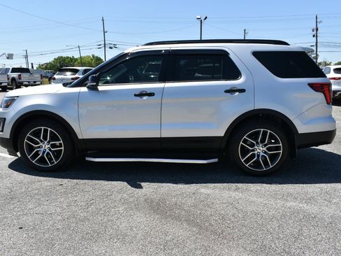 Used 2017 Ford Explorer Sport w/ Equipment Group 401A image 9