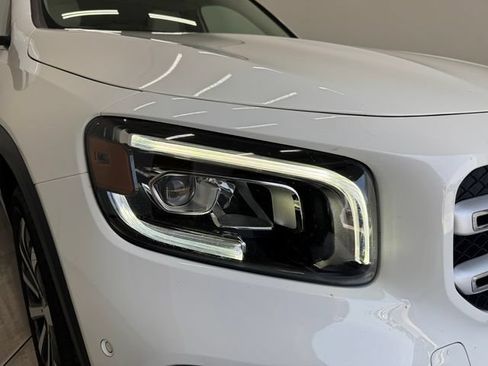Certified 2020 Mercedes-Benz GLB 250 image 32