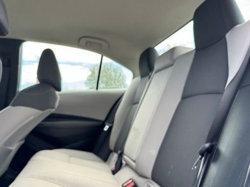Used 2021 Toyota Corolla LE w/ LE Convenience Package FWD image 11