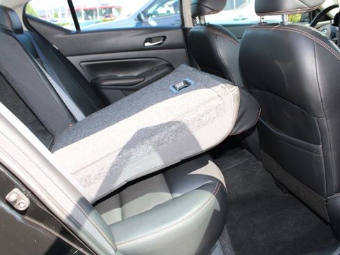 Used 2020 Nissan Altima 2.0 SR FWD image 15