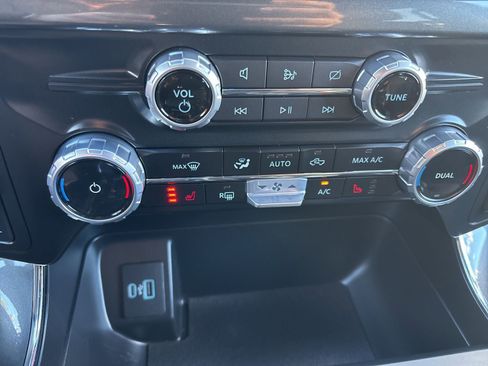 Used 2023 Ford F150 XLT w/ Equipment Group 302A High image 21