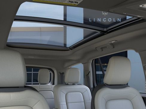 New 2026 Lincoln Aviator Reserve w/ Illumination Package AWD/4WD image 22