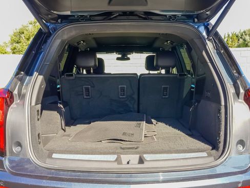 Used 2020 Cadillac XT6 Premium Luxury FWD image 9