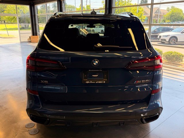 Used 2022 BMW X5 M50i w/ Climate Comfort Package AWD/4WD image 8