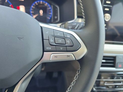 New 2025 Volkswagen Taos SEL image 30