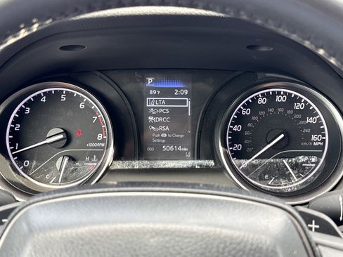 Used 2024 Toyota Camry SE image 17