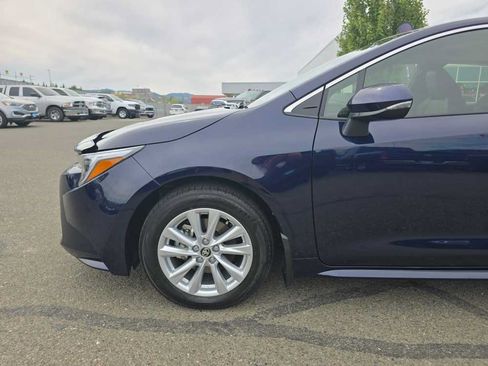 Used 2026 Toyota Corolla XLE FWD image 18