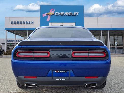 Used 2020 Dodge Challenger SXT w/ Blacktop Package image 5