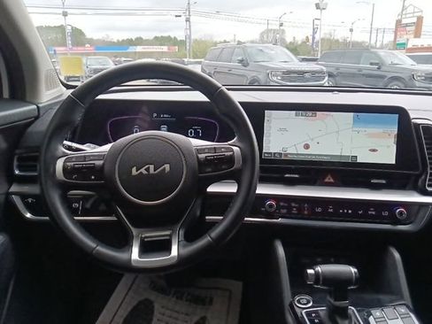 Used 2023 Kia Sportage EX image 27