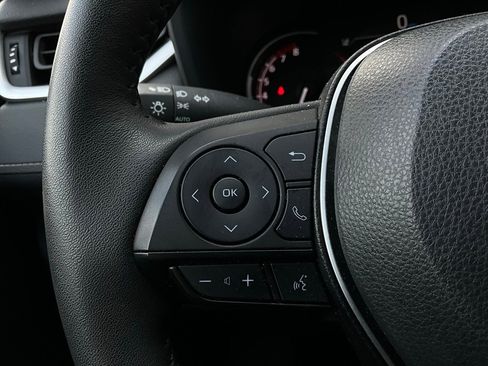 Used 2025 Toyota RAV4 XLE image 34