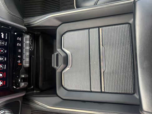 Used 2021 RAM 1500 Limited AWD/4WD image 15