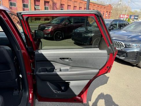 Used 2024 Nissan Pathfinder Rock Creek AWD/4WD image 16