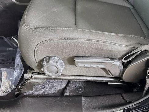 Used 2023 Jeep Wrangler Sahara image 19