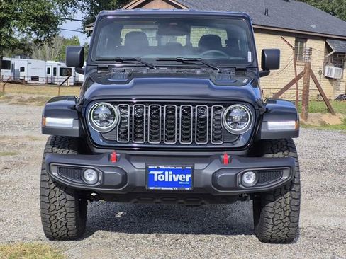 New 2026 Jeep Gladiator Rubicon w/ Steel Power Dome Hood Package AWD/4WD image 3