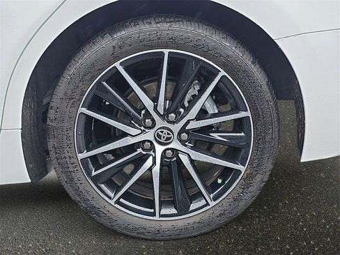 Used 2024 Toyota Camry SE image 37