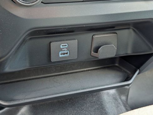 Used 2022 Ford F150 XLT w/ Bed Utility Package RWD image 31