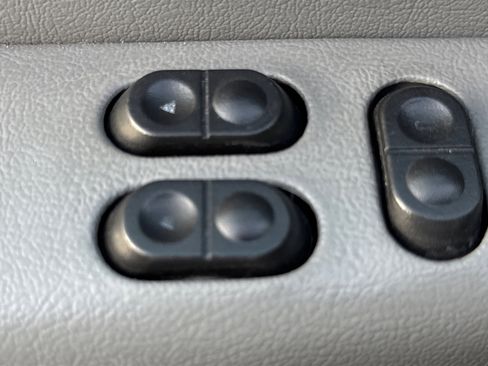 Used 2008 Ford E-350 and Econoline 350 XLT image 31