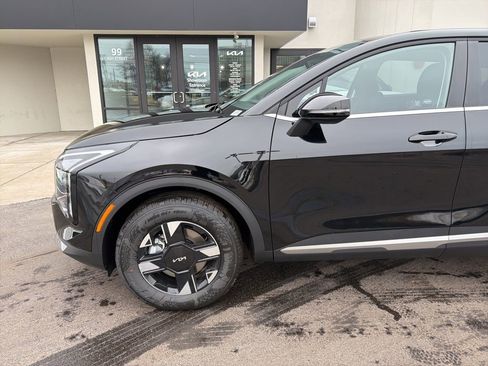 New 2026 Kia Sportage LX image 10