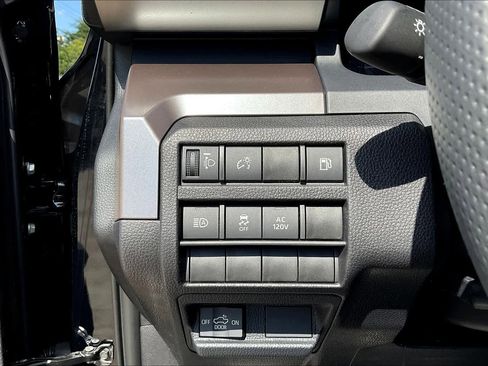 Used 2024 Toyota Tacoma TRD Sport image 17