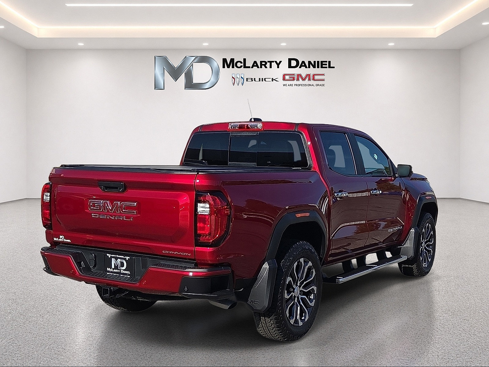 Used 2026 GMC Canyon Denali AWD/4WD image 14