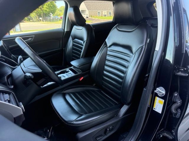 Used 2024 Ford Edge SEL AWD/4WD image 13