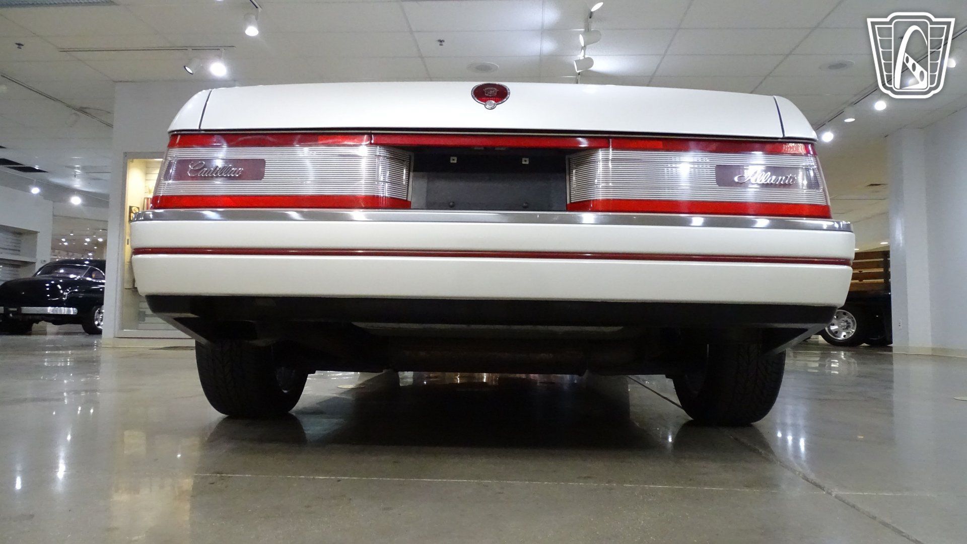 Used 1991 Cadillac Allante FWD image 13