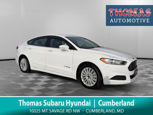 Used 2016 Ford Fusion SE image 1