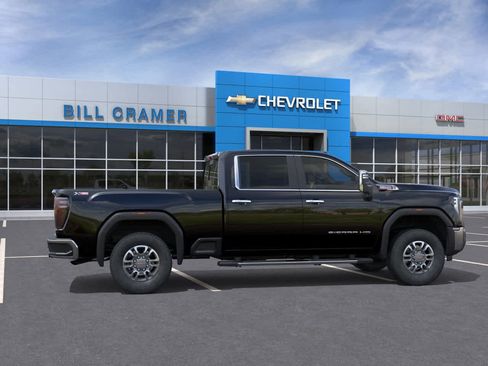 New 2026 GMC Sierra 3500 SLT w/ SLT Premium Package image 5