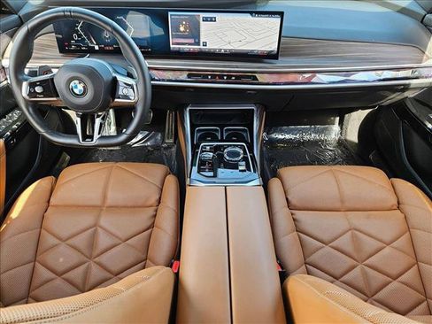 Used 2023 BMW 740i w/ Parking Assistance Package RWD image 16