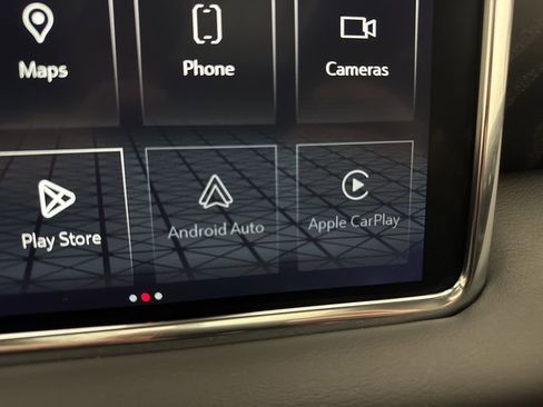 Used 2023 GMC Yukon Denali w/ Advanced Technology Package image 8