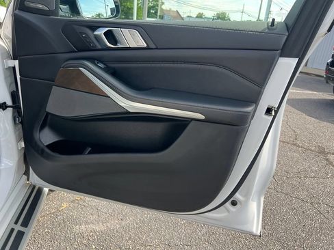 Used 2020 BMW X7 xDrive40i w/ Premium Package AWD/4WD image 37