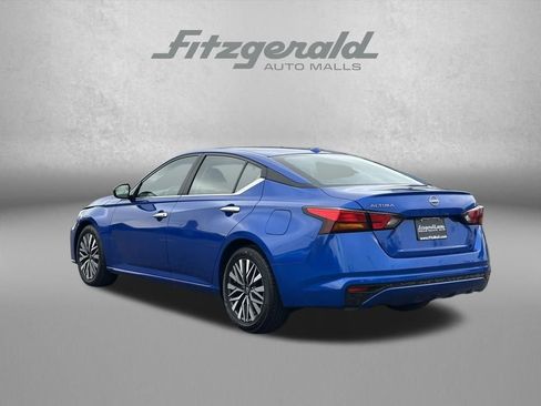 Used 2025 Nissan Altima 2.5 SV image 7