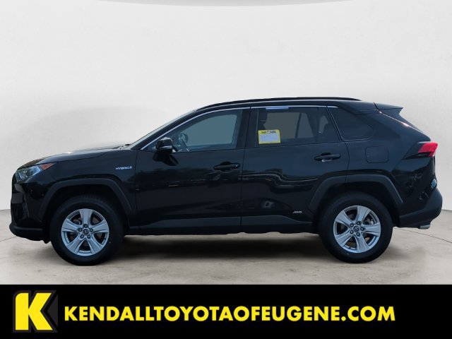 Used 2021 Toyota RAV4 XLE w/ Convenience Package AWD/4WD image 8