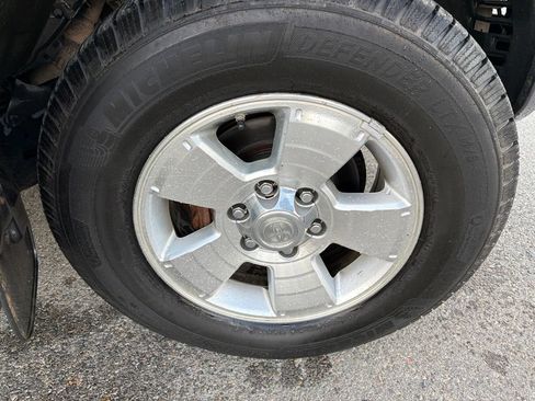 Used 2008 Toyota 4Runner SR5 AWD/4WD image 3