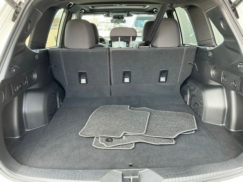 Certified 2025 Subaru Forester Premium AWD/4WD image 16