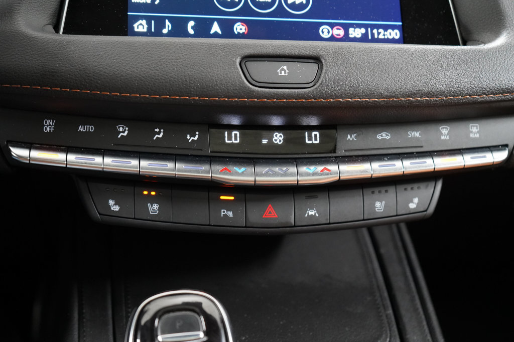Used 2023 Cadillac XT4 Sport w/ Sun And Sound Package AWD/4WD image 25