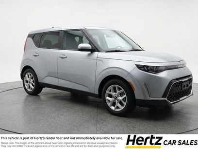 Used 2025 Kia Soul LX w/ LX Technology Package