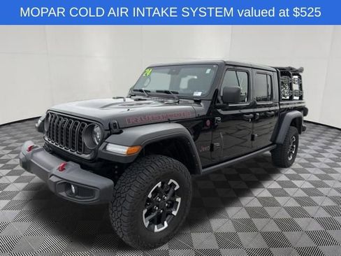 Used 2024 Jeep Gladiator Rubicon w/ Technology Group AWD/4WD image 13